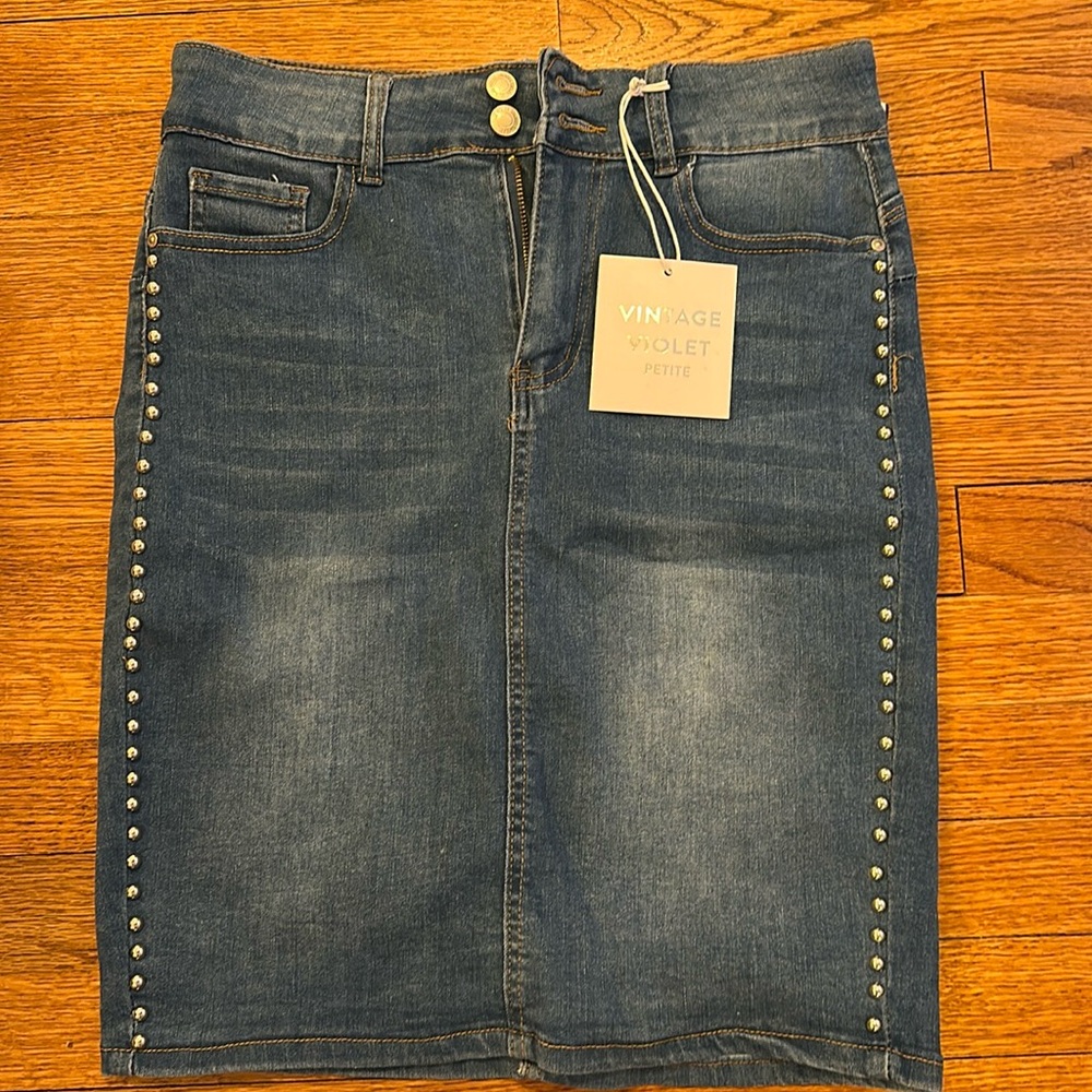 Brand new Petite Medium denim skirt